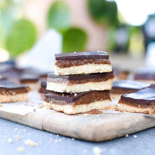 Raw Caramel Slice